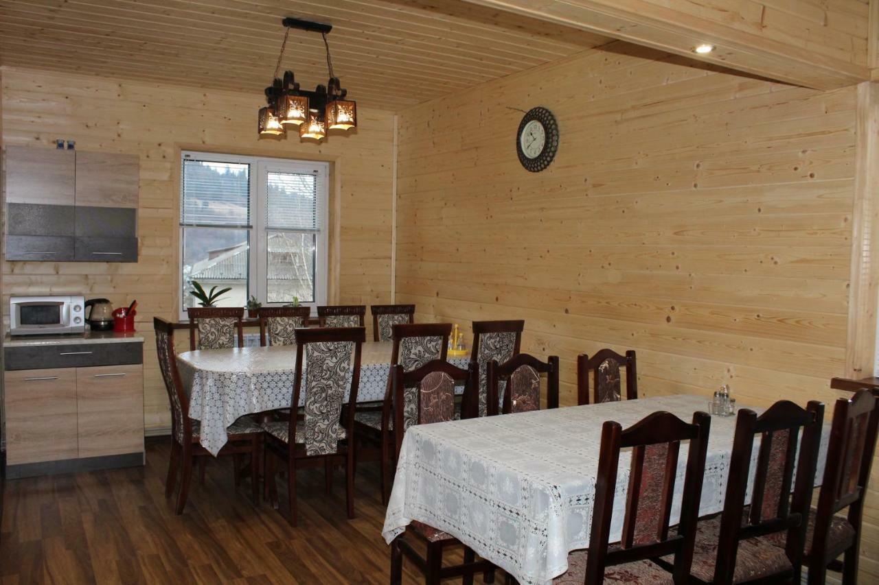 У Інни Hotel Mizhhirya  Екстериор снимка
